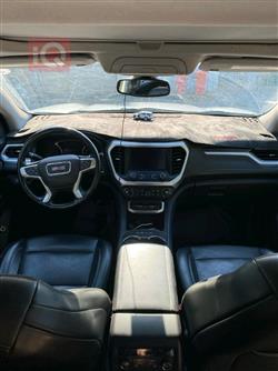 GMC Acadia